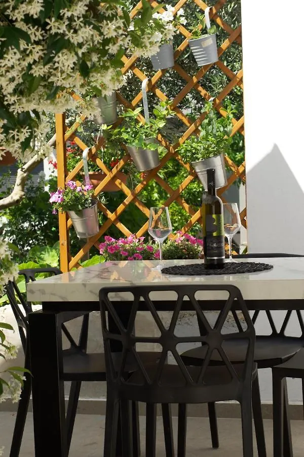 Wine Garden Holiday Home Pula
